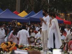 Lata Mangeshkar Funeral Photos : शाहरुख ने मांगी दुआ.. तो आमिर ख़ान ने जोड़े हाथ...कुछ इस तरह सितारों ने लता ताई को दी अंतिम विदाई