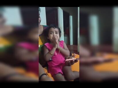 Kerala kid speak to her daddy video goes on viral நான் பாவம் அப்பா - கேரள குழந்தையின் க்யூட் ரியாக்‌ஷன்