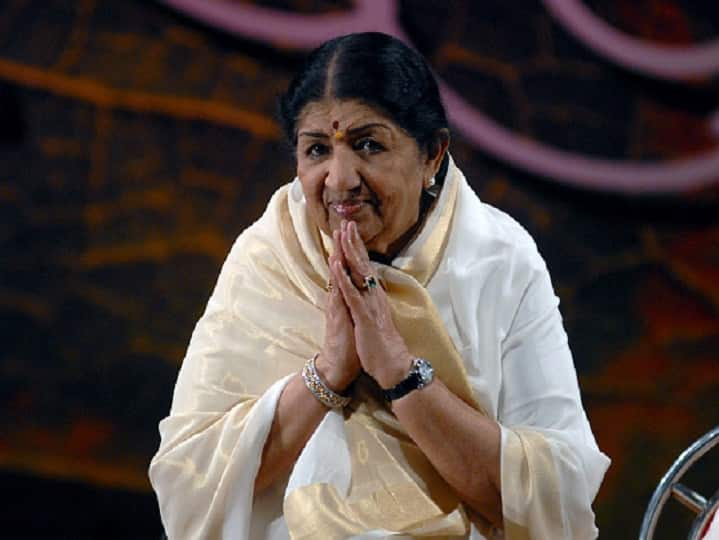 Lata Mangeshkar Funeral Updates Indian playback singer Lata Mangeshkar death today passes Away 92 Mumbai Breach Candy hospital