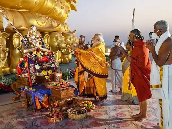 হায়দরাবাদের সন্নিকটে মুচিন্তালে সন্ত শ্রী চিন্না জিয়ার স্বামী কর্তৃক নির্মিত বৈষ্ণব সন্ত রামানুজাচার্যের মূর্তির নামকরণ করা হয়েছে স্ট্যাচু অফ ইকোয়ালিটি।