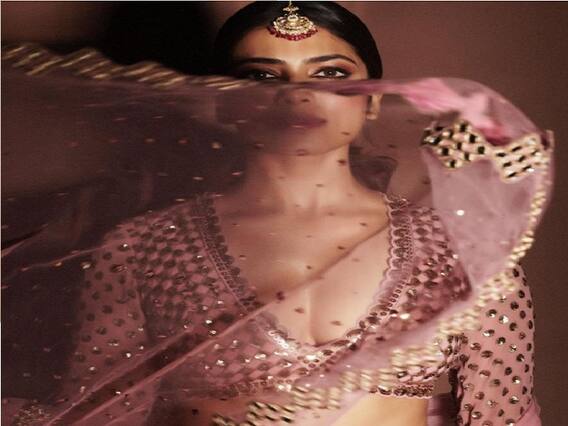Actress malavika mohanan | நடிகை மாளவிகா மோகனின் அசத்தலான லேட்டஸ்ட் க்ளிக்ஸ்! Actress malavika mohanan | நடிகை மாளவிகா மோகனின் அசத்தலான லேட்டஸ்ட் க்ளிக்ஸ்!