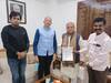 डाळिंब बागा वाचविण्यासाठी उपाययोजना कराव्यात, डाळिंब उत्पादक शेतकऱ्यांच्या शिष्टमंडळाने घेतली कृषीमंत्र्यांची भेट