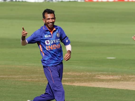 Team India के 1000वें वनडे में Yuzvendra Chahal ने पूरा किया 'शतक', ऐसा करने वाले 23वें भारतीय गेंदबाज Team India के 1000वें वनडे में Yuzvendra Chahal ने पूरा किया 'शतक', ऐसा करने वाले 23वें भारतीय गेंदबाज