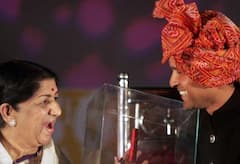 When Lata Mangeshkar Sang 'Tu Jahan Jahan Chalega' On Sachin Tendulkar's Request | WATCH