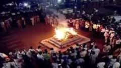 Lata Mangeshkar cremated will full state honours | Visuals from Shivaji Park