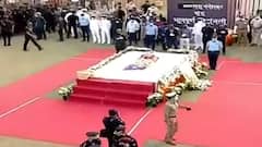 Lata Mangeshkar last rites: CM Uddhav Thackeray reaches Shivaji Park to pay last respects