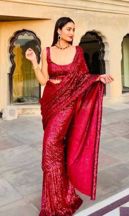 તમામ તસવીરો ઇન્સ્ટાગ્રામ પરથી લેવામાં આવી છે.