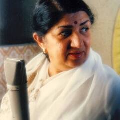 Lata Mangeshkar Photos: பிரபல பாடகி லதா மங்கேஷ்கரின் புகைப்படங்கள்!