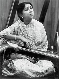 Lata Mangeshkar Photos: As Lata Didi Passes Away, Here Are Some Of Her Memorable Throwback PICS