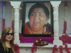 Lata Mangeshkar: एक ऐसा घर जिसके मंदिर में रोज होती है लता मंगेशकर की पूजा-अर्चना, दीदी से इसलिए है खास लगाव