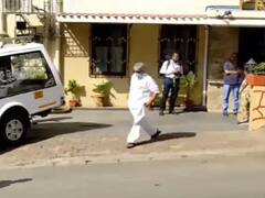Lata Mangeshkar Last Rites Photo : ਨਮ ਅੱਖਾਂ ਨਾਲ ਆਪਣੀ ਲਤਾ ਦੀਦੀ ਨੂੰ ਅਲਵਿਦਾ ਕਹਿਣ ਪਹੁੰਚੇ ਸਿਤਾਰੇ, ਦੇਖੋ ਤਸਵੀਰਾਂ