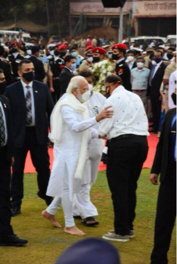 লতা মঙ্গেশকরকে শেষ শ্রদ্ধা মোদির