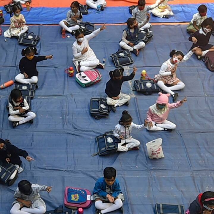 জেলায় জেলায়ও শুরু পাড়ায় শিক্ষালয়।