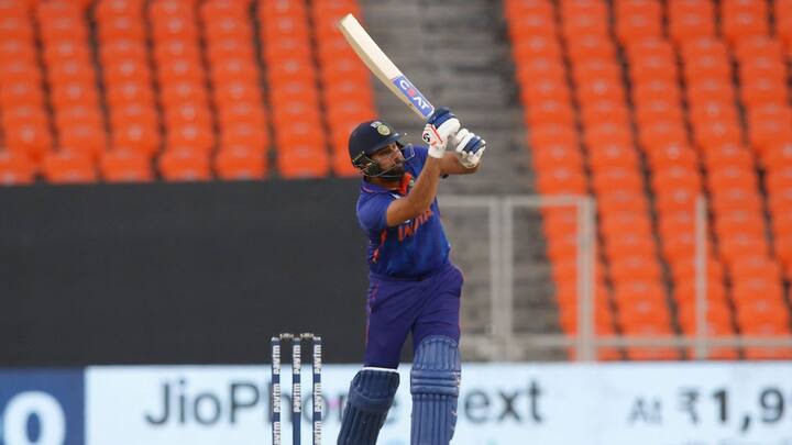 টসে হেরে প্রথমে ব্যাটিং করতে নেমে ১৭৬ রানে অলআউট হয়ে যায় ওয়েস্ট ইন্ডিজ। ২৮ ওভারের মধ্যেই সেই রান টপকে যায় ভারতীয় দল।