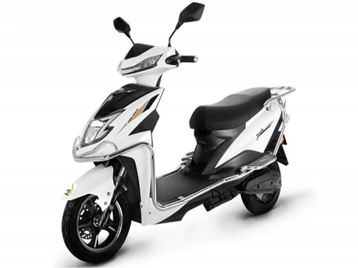 AMO's electric scooter 'Jonty Plus' in the market, estimates 120 km range in a single charge AMO's electric scooter: एएमओची इलेक्ट्रिक स्कूटर 'जॉण्टी प्लस' बाजारात, एका चार्जिंगमध्ये 120 किमी रेंजचा अंदाज