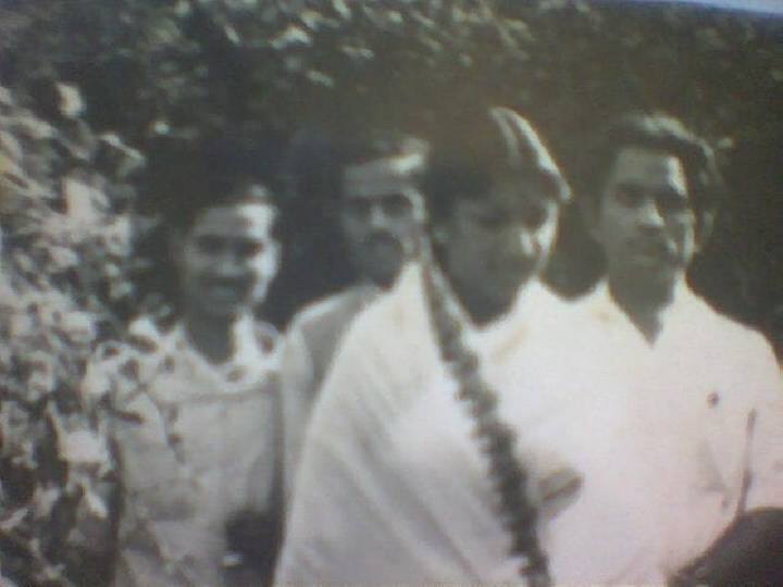 1978पर्यंत लता मंगेशकर निधीवनमध्ये यायच्या. यानंतर कामाच्या व्यस्ततेमुळे त्यांचं निधीवनमध्ये जाणं झालं नाही. मात्र, जे एस आर मधुकर लतादीदींसाठी खास प्रसाद घेऊन जात असत.