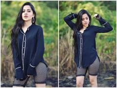 Urfi Javed Photos: ब्लू शर्ट पहने जंगल में उर्फी जावेद ने करवाया ऐसा फोटोशूट, तस्वीरें देख फैंस बोले- 'हम दीवाने हैं तेरे'