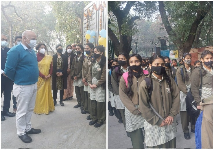 Delhi School Re-Open: दिल्ली में खुले स्कूल, मुख्यमंत्री केजरीवाल ने ट्वीट कर भगवान से लगाई यह गुहार
