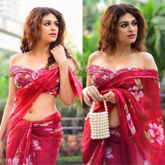 Shraddha Das Photos: రెడ్ కలర్ శారీలో శ్రద్ధా గ్లామర్ ట్రీట్ Shraddha Das Photos: రెడ్ కలర్ శారీలో శ్రద్ధా గ్లామర్ ట్రీట్