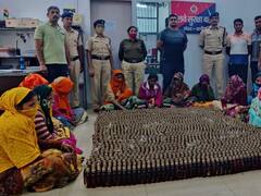 शराब तस्करी के खिलाफ अभियान, पश्चिम रेलवे के RPF ने 1536 बोतलों के साथ 12 महिलाओं को पकड़ा
