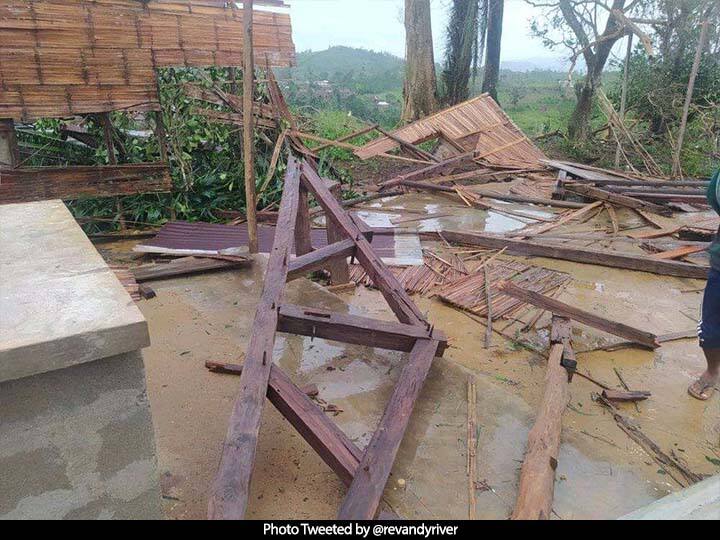 मादागास्कर आधीच उष्णकटिबंधीय वादळ ट्रॉपिकल स्टॉर्म एनाशी (Tropical Storm Ana) झुंज देत आहे, ज्याने गेल्या महिन्यात हिंदी महासागरातील महासागर द्वीपला धडकल्यानंतर अनेक लोकांचा मृत्यू झाला.  (Photo Tweeted by @revandyriver)