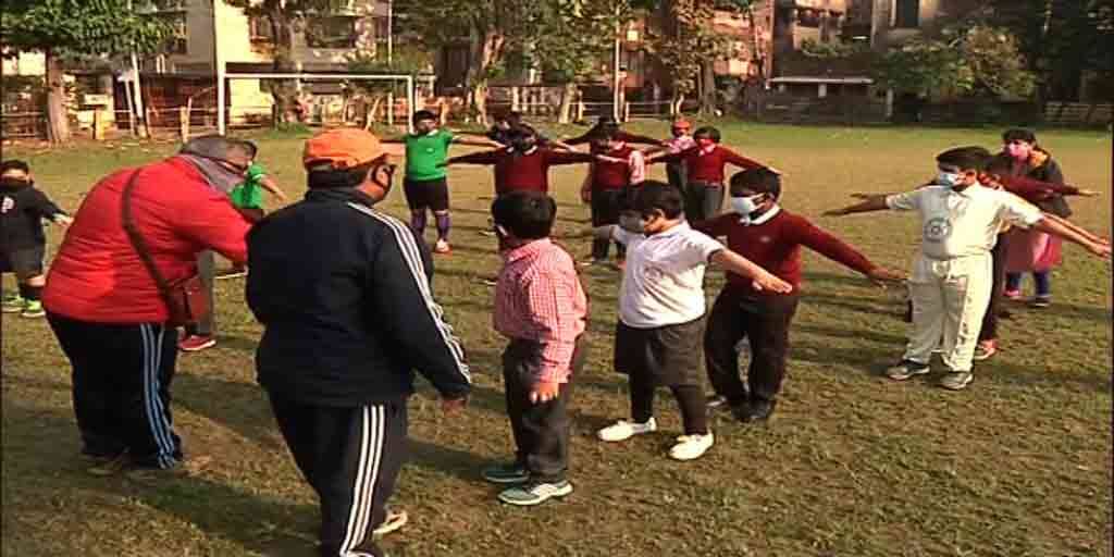 west bengal paray shikkhalay starts from today future foundation school Paray Shikkhalay: আজ থেকে শুরু পাড়ায় শিক্ষালয়, কচিকাঁচাদের উৎসাহ চরমে