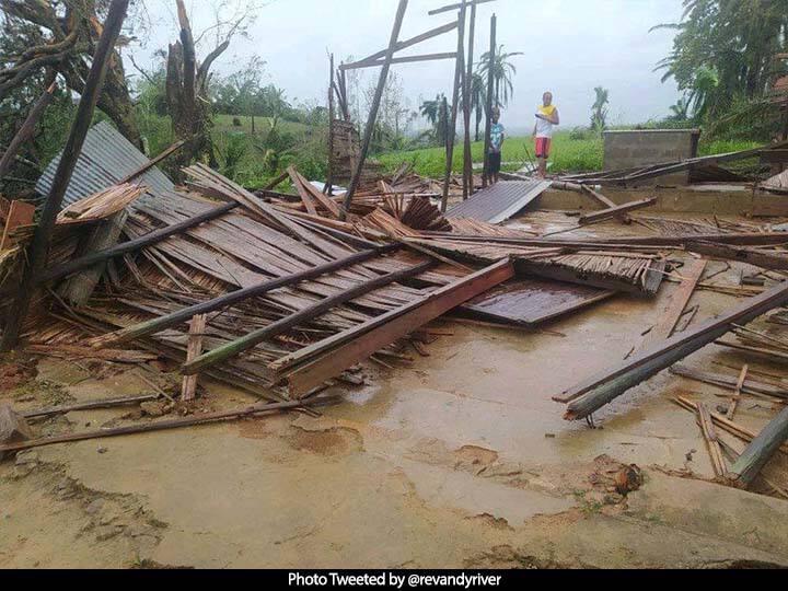 जानेवारीच्या उत्तरार्धात एना चक्रीवादळाने मादागास्करमध्ये कमीतकमी 131,000 लोकांना प्रभावित केले, सुमारे 60 लोकांचा मृत्यू झाला. (Photo Tweeted by @revandyriver)
