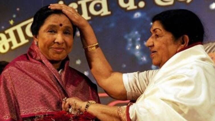 Lata Mangeshkar Passes Away: asha bhosle shares childhood picture with the legendary singer Lata Mangeshkar Passes Away: 'দিদি আর আমি', ছোটবেলার ছবি শেয়ার করে আবেগে ভাসলেন আশা ভোঁসলে