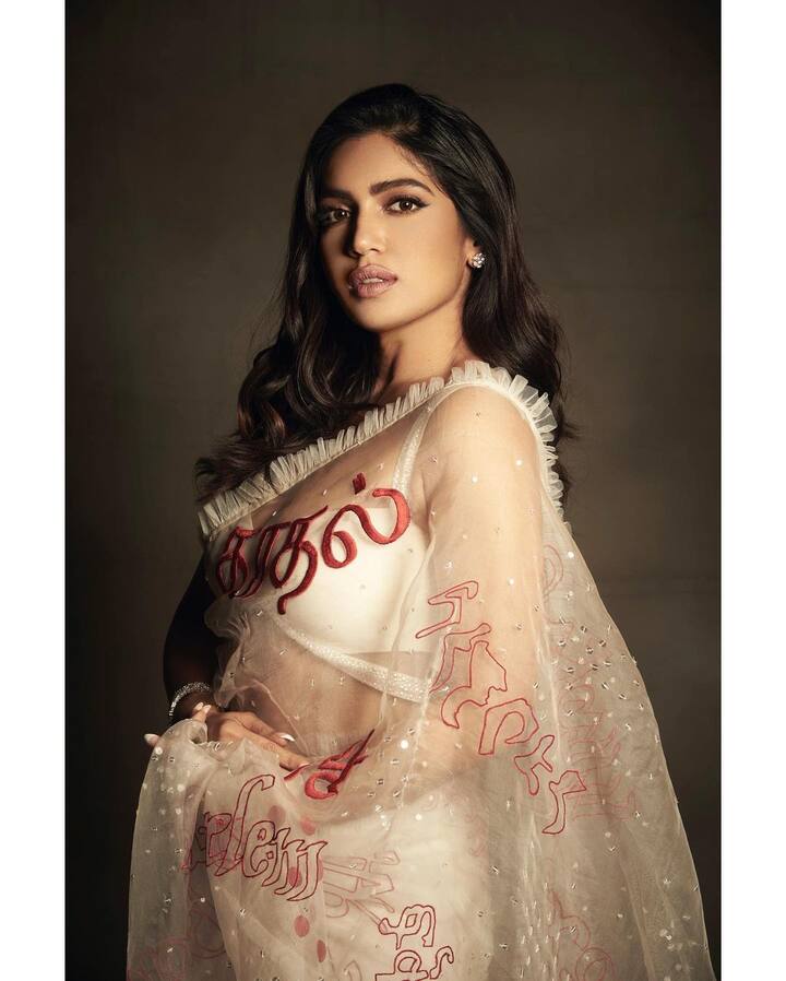 भूमी सोशल मीडियावर चांगलीच सक्रीय असते. (photo: bhumipednekar/ig)