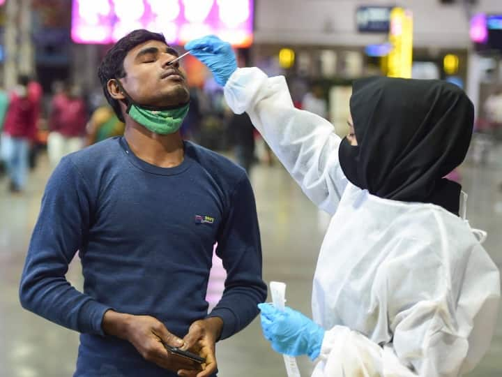 Maharashtra reports 84 new coronavirus cases 71 recoveries and zero deaths in the last 24 hours know about Mumbai and Thane Maharashtra Corona Update: महाराष्ट्र में कोरोना के 84 नए मामले सामने आए, इतनी हुई एक्टिव मरीजों की संख्या