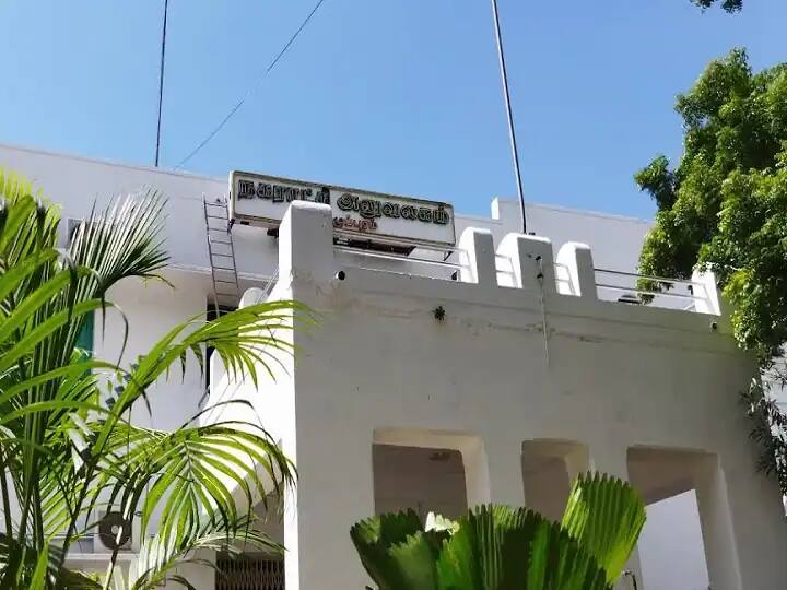 Urban Local Body Election: விழுப்புரம் மாவட்டத்தில் 3 நகராட்சி, 7 பேரூராட்சிகளில் 210 பதவிகளுக்கு 935 பேர் தேர்தல் களத்தில் உள்ளனர். Villupuram district has 935 candidates for 210 posts in 3 municipalities and 7 municipalities. Urban Local Body Election: விழுப்புரம் மாவட்டத்தில் 3 நகராட்சி, 7 பேரூராட்சிகளில் 210 பதவிகளுக்கு 935 பேர் தேர்தல் களத்தில் உள்ளனர்.