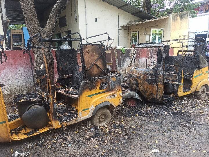 Chennai: Autos were burnt and damaged near Kodungaiyur police station கொடுங்கையூர் காவல் நிலையம் அருகே ஆட்டோக்கள் எரிந்து சேதம்