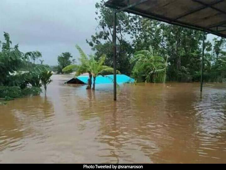 Madagascar Cyclone : बत्सिराई (Cyclone Batsirai) या चक्रीवादळाने मादागास्करमध्ये (madagaskar cyclone) कहर केला आहे.  (Photo Tweeted by @sramaroson)