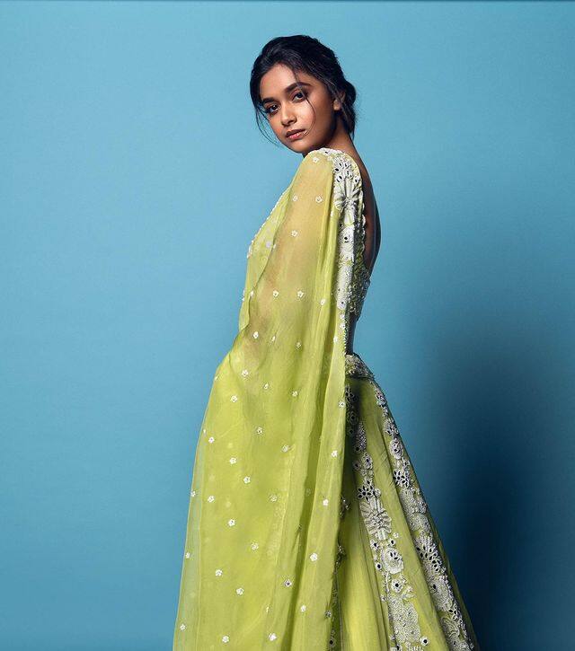 ప్రస్తుతం ఈ బ్యూటీ మహేష్ బాబు సరసన 'సర్కారు వారు పాట' సినిమాలో నటిస్తోంది. (Photo Courtesy: Instagram)