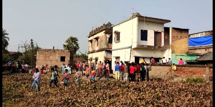 Birbhum Nalhati man shoots neighbour college girl during brawl with wife over extra marital affair Birbhum News: স্বামী-স্ত্রীর ঝগড়ায় চলল গুলি, লক্ষ্যভ্রষ্ট হয়ে বিঁধল ছাত্রীর বুকে, নেপথ্যে বিবাহ বহির্ভূত সম্পর্ক, দাবি পুলিশের