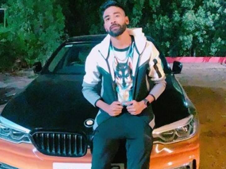 RCB Podcast: मोहम्मद सिराज का खुलासा, 'मुझे क्रिकेट छोड़कर पिता के साथ ऑटो चलाने की सलाह मिलती थी' Mohammad Siraj got suggestions to quit cricket and drive auto after IPL 2019 RCB Podcast: मोहम्मद सिराज का खुलासा, 'मुझे क्रिकेट छोड़कर पिता के साथ ऑटो चलाने की सलाह मिलती थी'