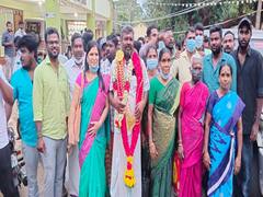 Local body election | வேட்பாளரை நிறுத்தாத திமுக, அதிமுக - போட்டியின்றி தேர்வான சுயேச்சை வேட்பாளர்