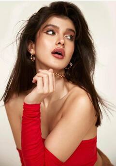 Shanaya Kapoor Photos: शनाया कपूर का स्टाइल है सबसे जुदा, जो एक बार देख ले वो हो जाता है फिदा