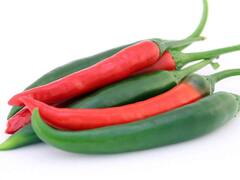 Green Mirchi: కారంపొడికి బదులు పచ్చిమిర్చే వాడండి... డయాబెటిక్ రోగులకు మంచిది