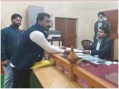 UP Election 2022: चंद्रशेखर आजाद ने गोरखपुर की सदर सीट से दाखिल किया नामांकन, बताया CM योगी के खिलाफ क्यों लड़ रहे हैं चुनाव