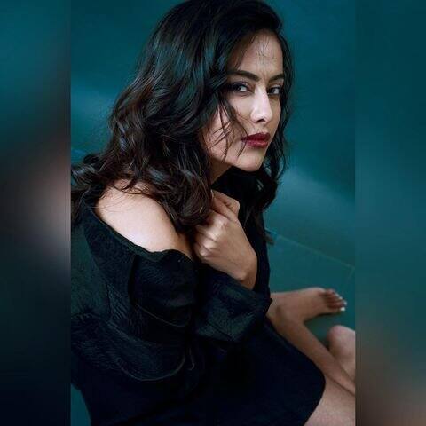 బుల్లితెరపై 'బాలిక వధు' సీరియల్ తో మంచి పాపులారిటీ సంపాదించుకుంది అవికా గోర్.(Photo Credit: Instagram)