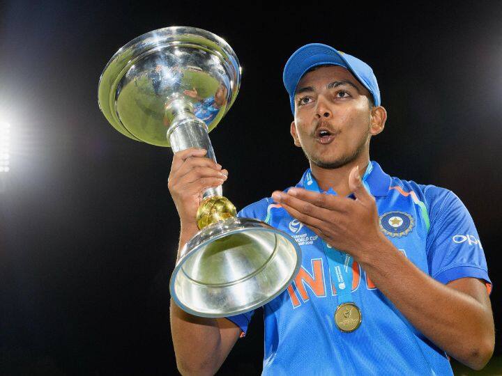 2012 नंतर थेट 2018 मध्ये भारताने मुंबईकर पृथ्वी शॉच्या नेतृत्त्वाखाली अंडर 19 विश्वचषक उचलला.