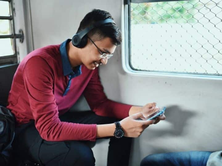 ANC On A budget - Six active noise cancellation Headphones Under Rs 10,000 Noise JBL Skullcandy Sony Philips Sennheiser ANC On A budget — Six ANC Headphones For Under Rs 10,000