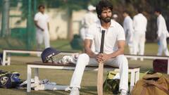 Shahid Kapoor Trolled: অনুর্ধ্ব ১৯ বিশ্বকাপজয়ী ভারতীয় দলকে অভিনন্দন জানাতে গিয়ে মস্ত ভুল, ট্রোলের শিকার শাহিদ কপূর