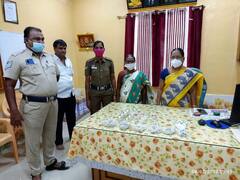 Urban Local body Election ;  வெவ்வேறு இடங்களில்  பறந்த தேர்தல் பறக்கும் படை: கிலோ கணக்கில் சிக்கிய வெள்ளிப்பொருட்கள்