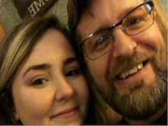 Trending News: 22 साल की लड़की ने की 50 साल के शख्स से शादी, लोग समझते हैं बाप-बेटी