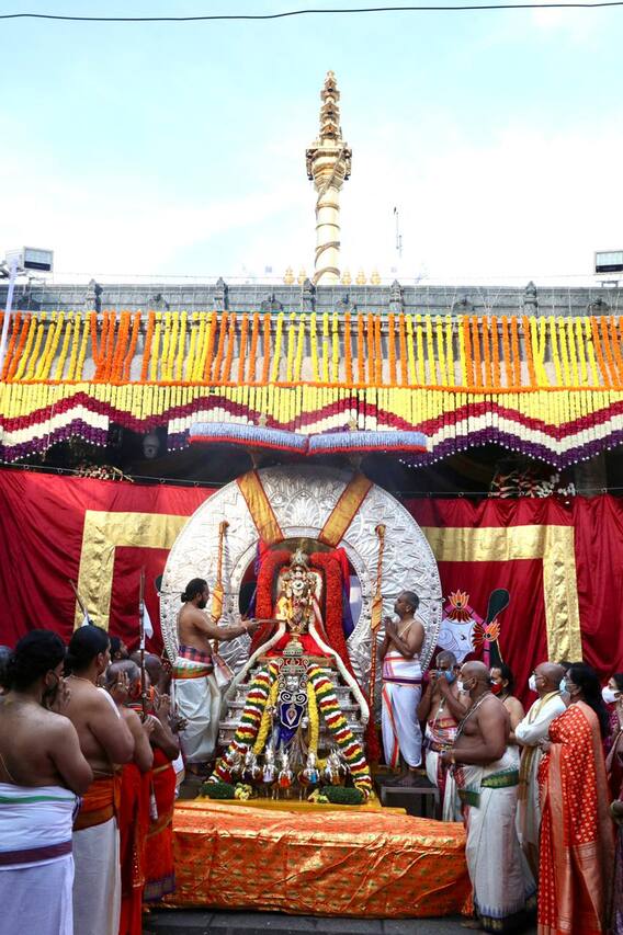 తిరుమలలో  శాస్త్రోక్తంగా  రథసప్తమి వేడుకలు, కోవిడ్ - 19 నిబంధ‌న‌ల మేర‌కు ఆల‌యంలో ఏకాంతంగా  వాహ‌న‌సేవ‌లు