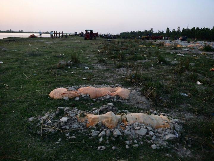 Covid-19 Deaths: No Data Available On Bodies Dumped In Ganga During Second Wave, Says Centre Covid-19 Deaths: No Data Available On Bodies Dumped In Ganga During Second Wave, Says Govt