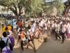 ஹிஜாப் விவகாரம் : விளக்கமளிக்க மறுக்கும் மத்திய அரசு? மக்களவையில் எதிர்க்கட்சிகள் வெளிநடப்பு