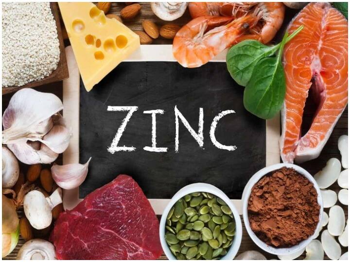 जिंक (Zinc)- जिंक से इम्यूनिटी बढ़ती है और शरीर संक्रमण से बच सकता है. ये ऐसा मिनिरल है जो नई कोशिकाओं के निर्माण में मदद करता है. बेक्ड बीन, दूध, पनीर, दही, रेड मीट, चना, दाल, कद्दू, तिल, मूंगफली, काजू, बादाम, अंडा, गेहूं और चावल से जिंक की कमी पूरी करें.